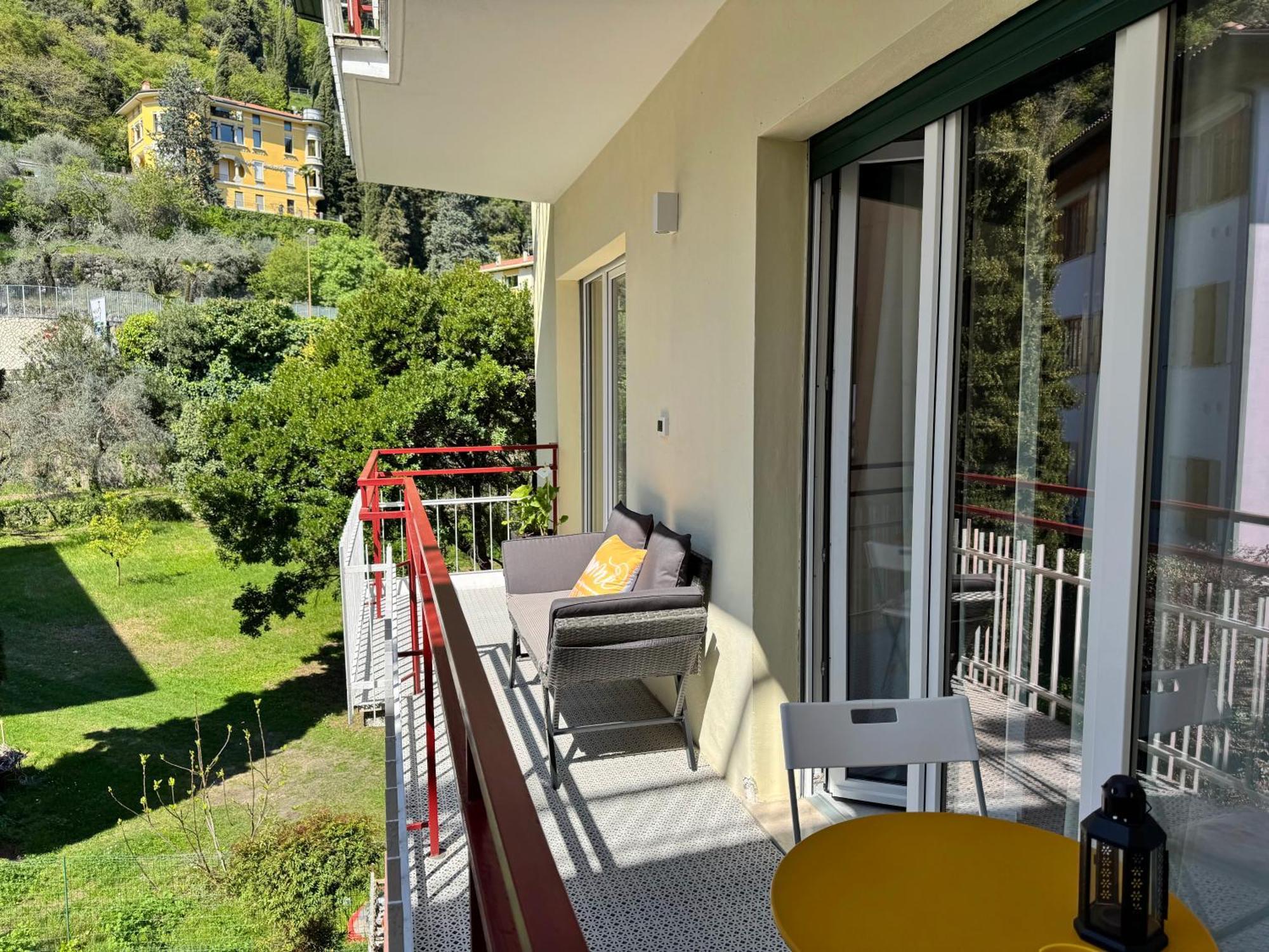 New In Historical Center Near Appartamento